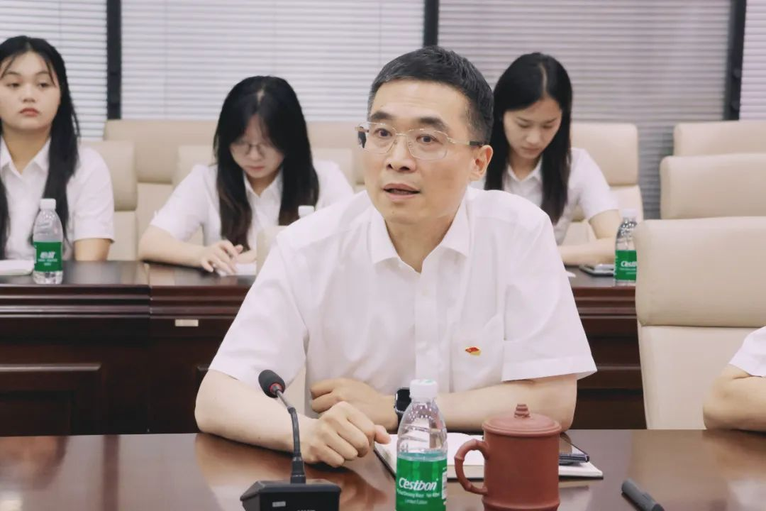 上海浦東電線電纜集團(tuán)舉行慶祝中國共產(chǎn)黨成立104周年主題活動(dòng)暨深入貫徹中央八項(xiàng)規(guī)定精神學(xué)習(xí)教育會(huì)